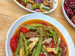 -雷祖芳老妈蹄花店