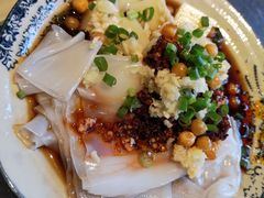 米豆腐拼卷粉-阿婉贵州苗家酸汤鱼(梅林店)