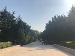 -上海市龙华烈士陵园