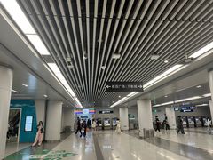 -新百广场(地铁站)