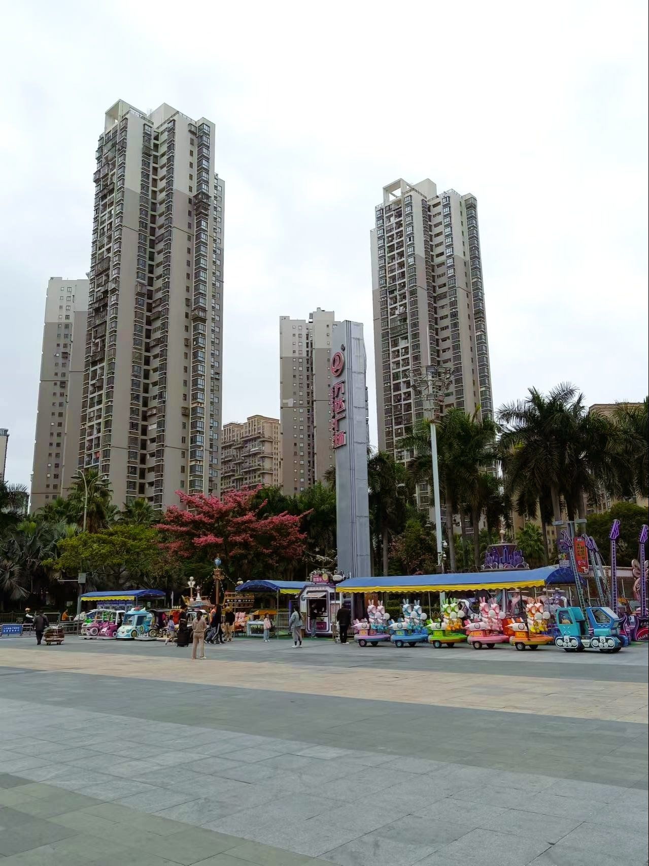 万达金街静悄悄