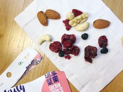 -瑞幸咖啡(人民路店)