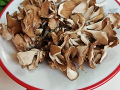 -毛辣果·贵州红酸汤牛肉火锅(西单店)
