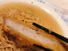 咖哩吉列豬扒-翠华餐厅(百老汇店)