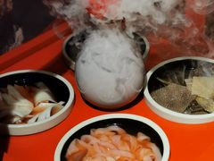 谭公四宝-谭鸭血老火锅(龙湖宝山天街店)