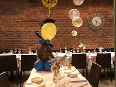 -Apetit City Restaurant & Bar