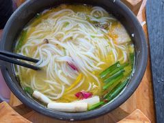 -桥香园过桥米线(国贸店)