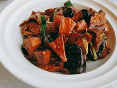 -玉林烤鸭店金台路店-停车场
