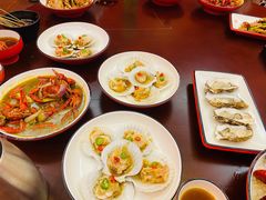 -虾弄弄海派小龙虾·牛羊蝎子火锅