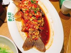 香煎大鲫鱼-费大厨辣椒炒肉(富兴店)