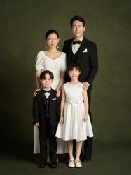 -至臻微拉婚纱摄影