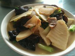 竹笋-天乐农家鱼头王(天目湖店)