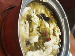 -周鱼小馆石锅酸菜鱼(活力汇店)