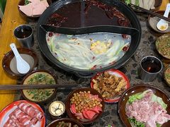 -谭记重庆老火锅(总店)