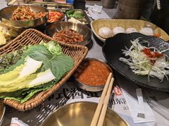 -草家酱蟹炭火烤肉店(珲春南路一店)