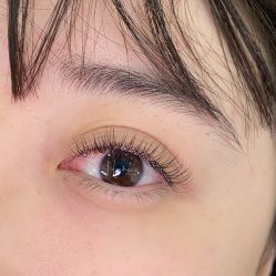 -花岐款式专研健康美甲沙龙