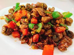 野蘑菇炒肉-旺原领头羊餐厅
