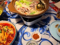 -川流不息·地道川菜·小龙虾(新松江路店)