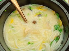 小锅米线-云海肴汽锅鸡·云南小炒(曲江大悦城店)