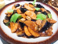 地三鲜-香滨园骨架王(民生路店)