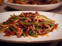 子姜爆鸽丝-平川·程玉平川菜工作室