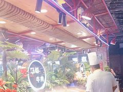 -嗨内嗨外自助火锅餐厅体验馆