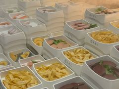 -来龍儿鲜切牛肉自助老火锅