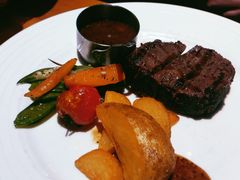 炭烤菲力牛排佐黑胡椒汁-秀·爱尔兰餐吧(上海路店)