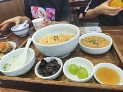 -蟹上黄·蟹黄面·江南糖水(人民广场店)
