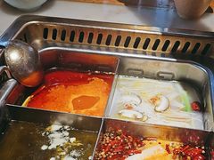 -巴渝瓦肆重庆鲜火锅(宝龙环湖店)