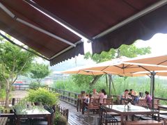 露天位-品渔味湖鲜馆(拈花湾店)