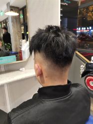 -PE SALON