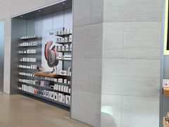 -Apple零售店(华贸购物中心店)
