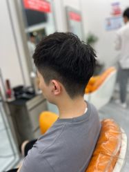 -豪斯塔美发连锁