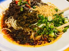 -八一好吃街·高品美食广场