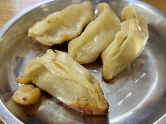 -黄阿姨锅贴大王(万航渡路店)