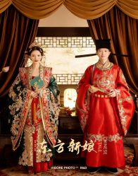 -雪中彩影婚纱摄影·微光艺术中心