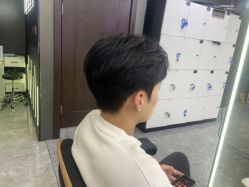 -藤野造型烫发染发