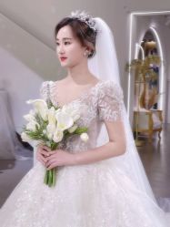 -艾米丽婚纱礼服