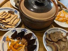 -一坐一忘云南菜(嘉里中心店)