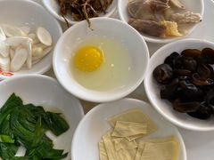 -桥香园过桥米线(国贸店)