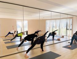 -酉嘉瑜伽YO+YOGA