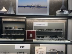 -博士眼镜集团石人工眼镜(虹口万泰店)