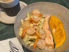 煎三文鱼花菜南瓜酱色拉-BAKER&SPICE(环贸店)