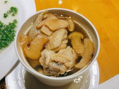 元盅鲜鸡汤-鼎泰丰(嘉年华•海信广场VILLAGE店)