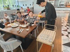 -昆山琶拉帝诗酒店·河畔咖啡厅Riverside Cafe