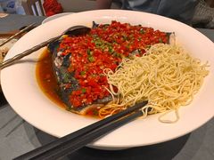 剁椒蒸武昌鱼-俏立方·15年新楚菜