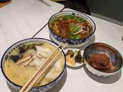 -镇南锅盖面馆(解放路店)