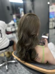 -藤野造型专业烫染接发