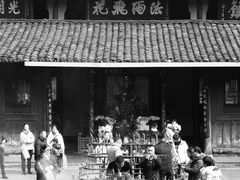 -峨眉山报国寺